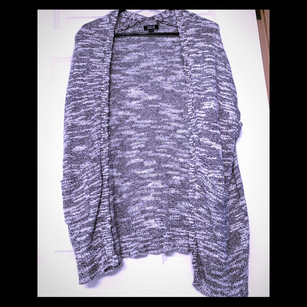 Nollie no sleeve sweater